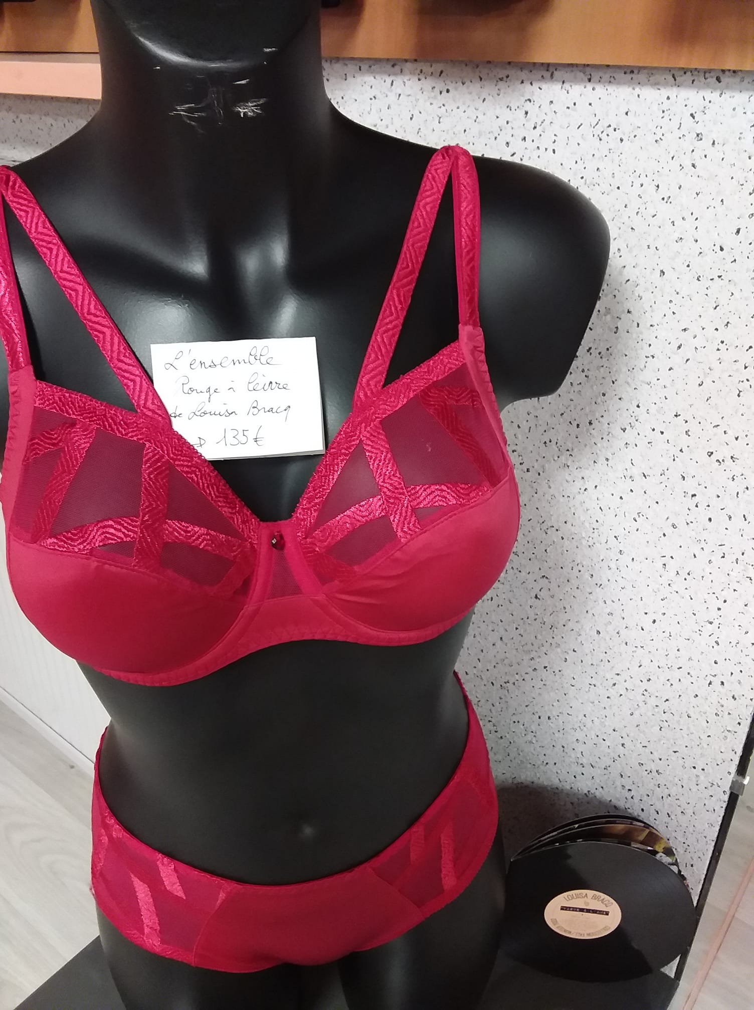 Anik'Boutique 56300 Pontivy est un magasin de lingerie féminine dans le département du Morbihan
